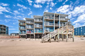 North Topsail Beach Condo with Beach Access!